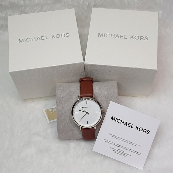 Michael Kors watch - Picture 9 of 11